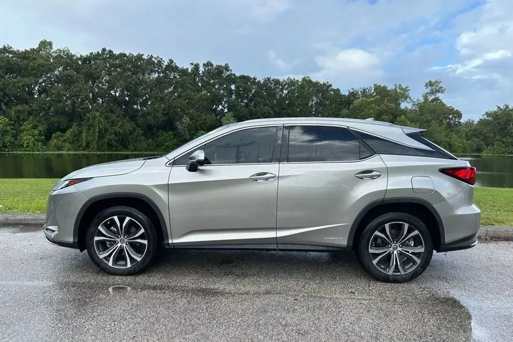2021 Lexus RX 450h photo 1