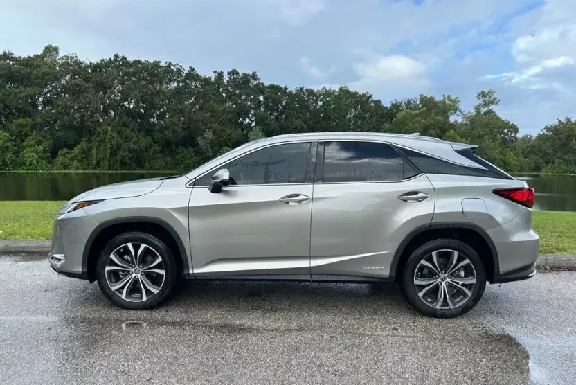 2021 Lexus RX 450h photo 1