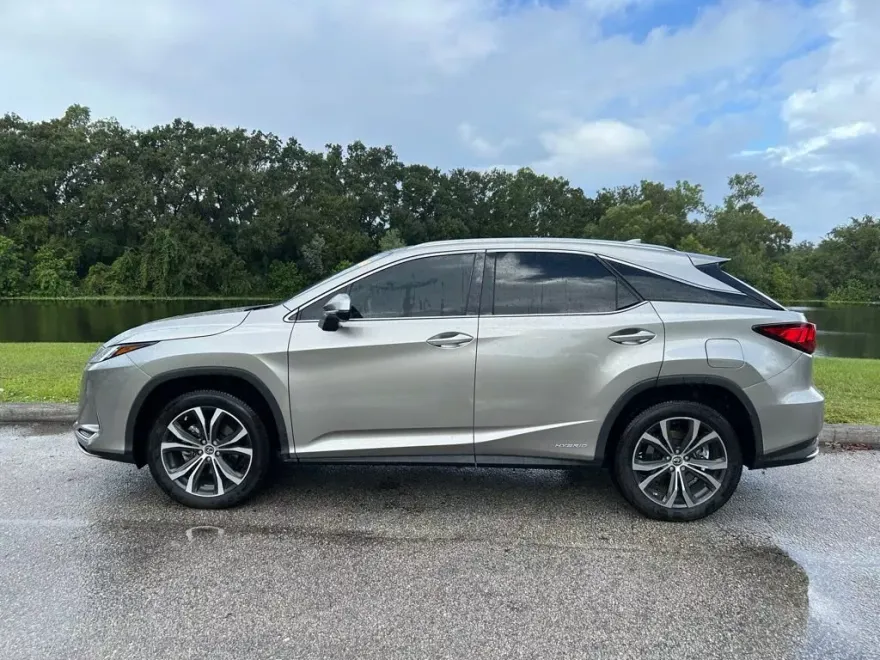 2021 Lexus RX 450h photo 1