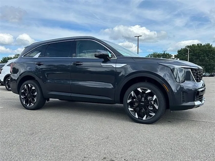2026 Kia Sorento EX photo 1