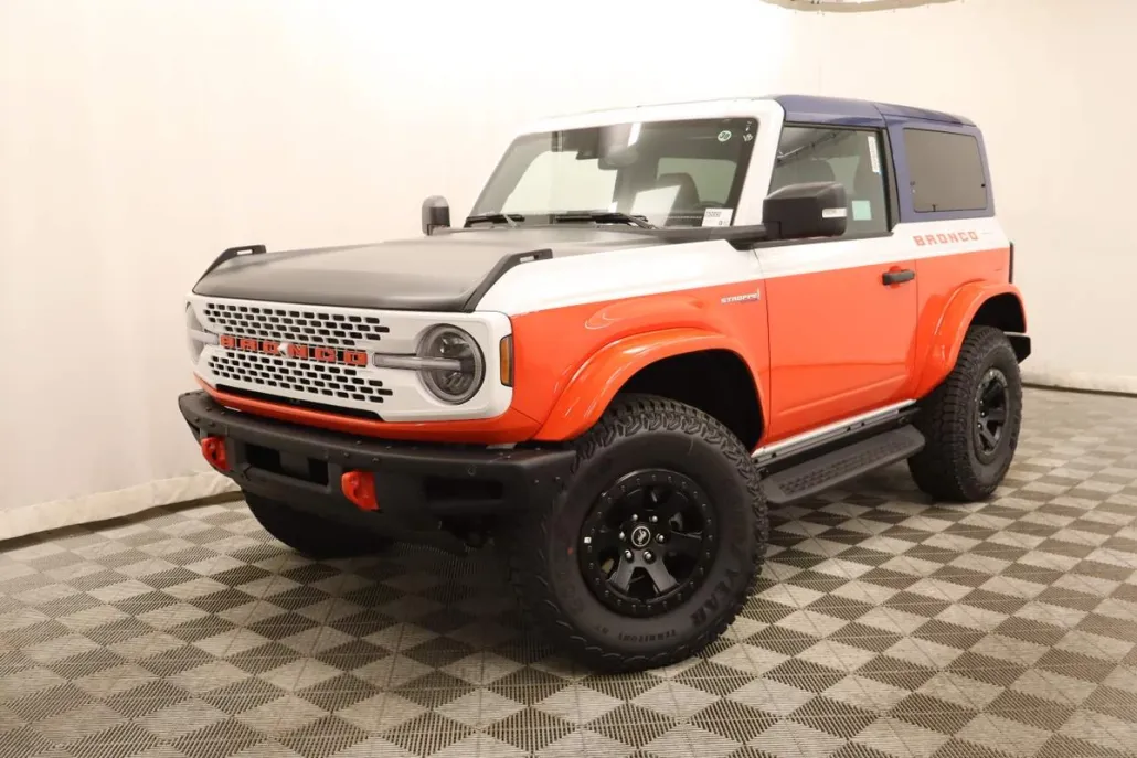 2025 Ford Bronco First Edition photo 1