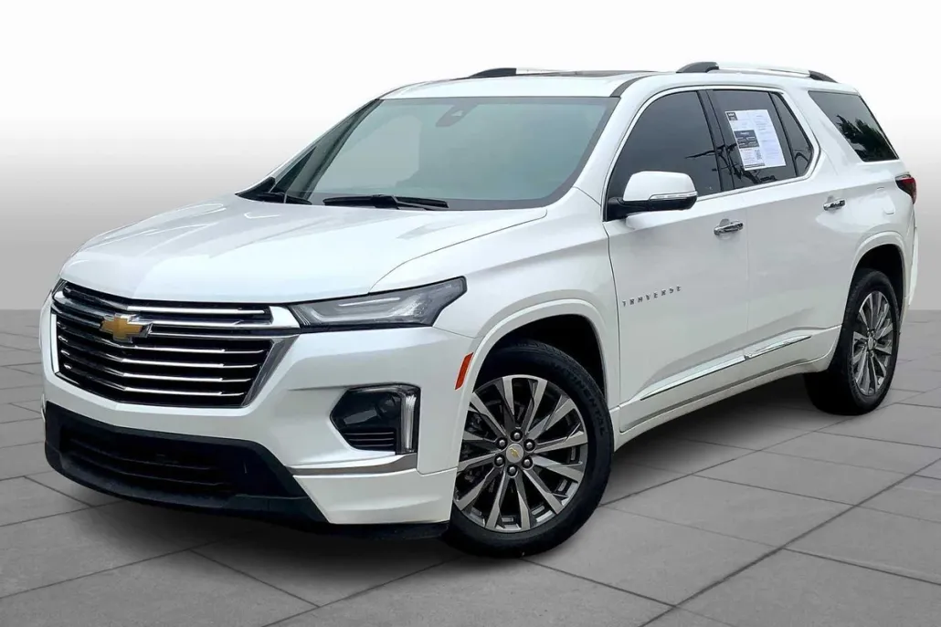 2023 Chevrolet Traverse Premier photo 1