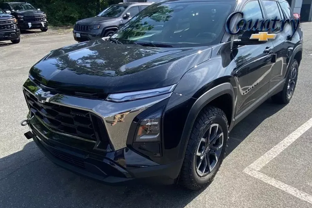 2026 Chevrolet Equinox ACTIV photo 1
