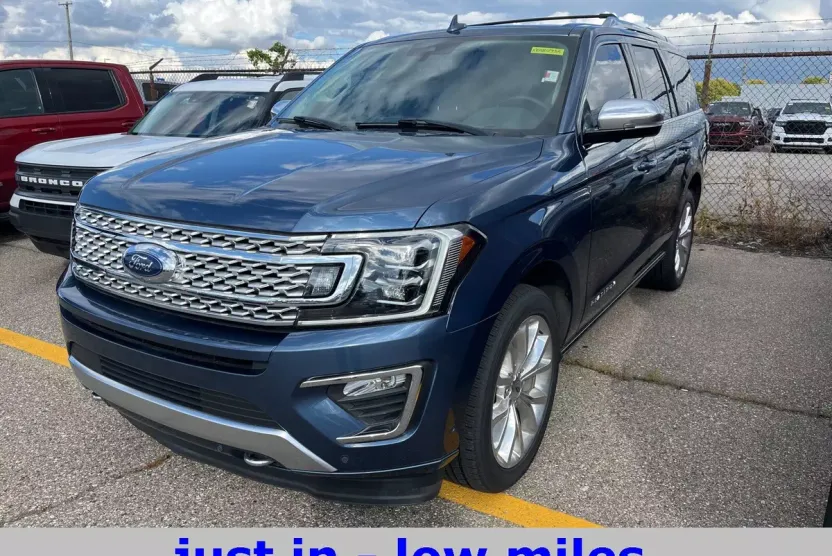 2019 Ford Expedition Platinum photo 1