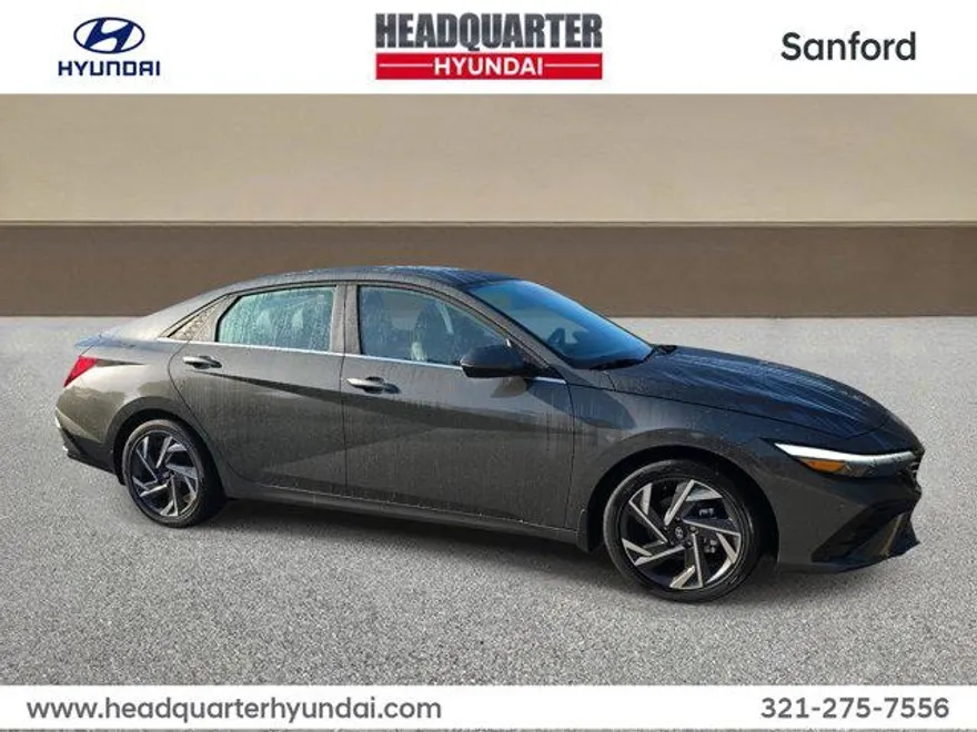 2025 Hyundai Elantra Limited photo 1