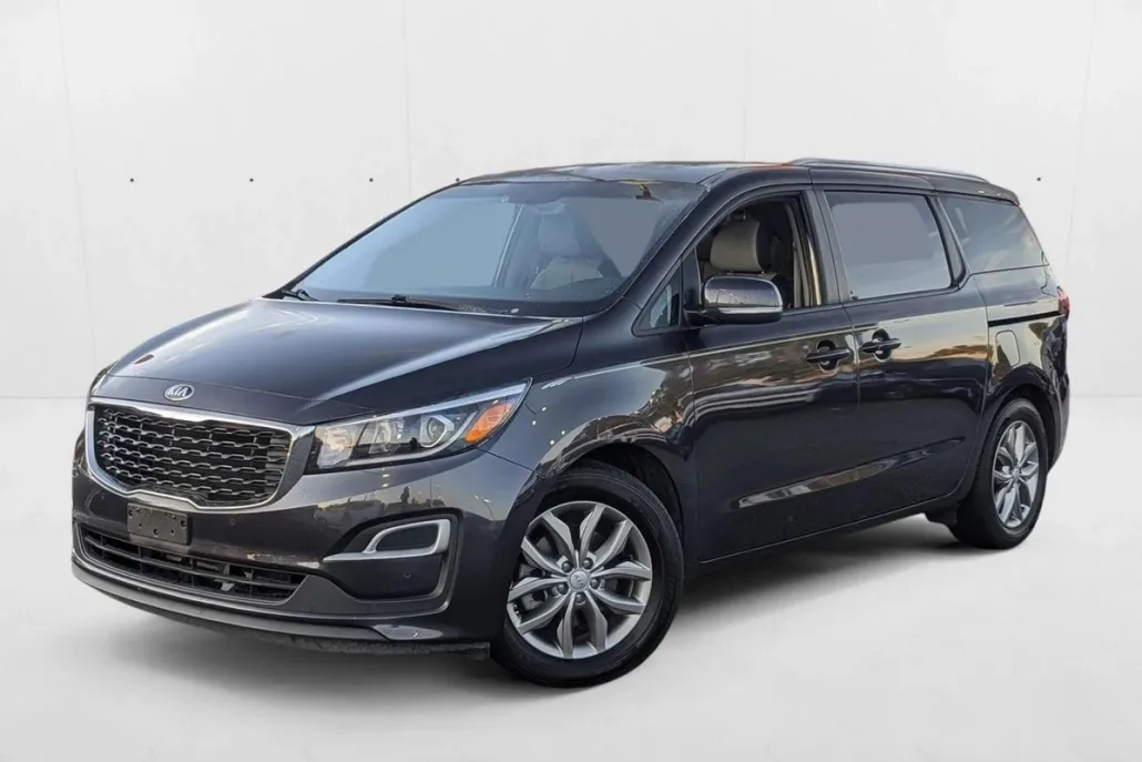 2019 Kia Sedona EX photo 1