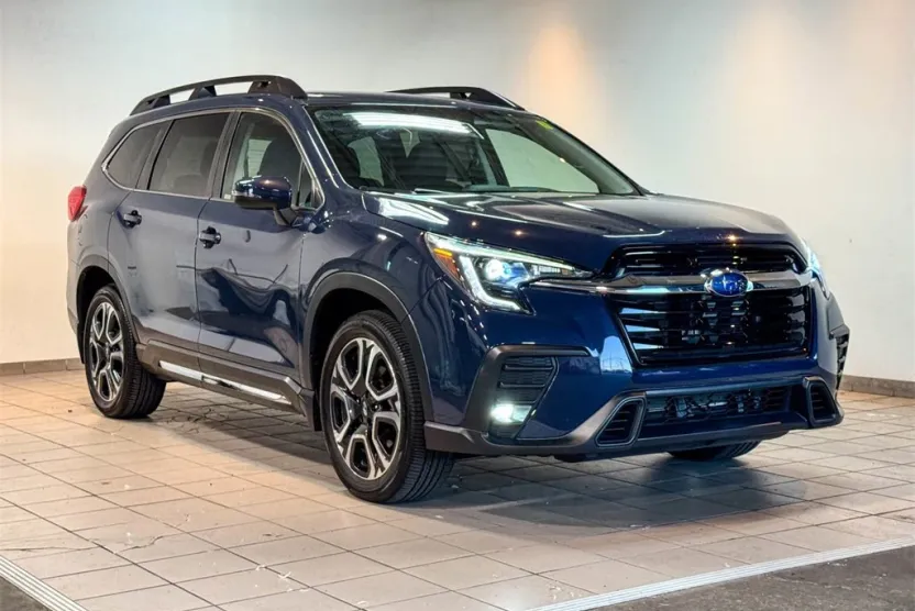2023 Subaru Ascent Limited photo 1