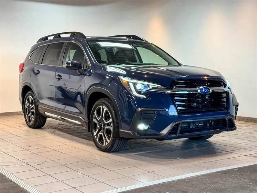 2023 Subaru Ascent Limited photo 1