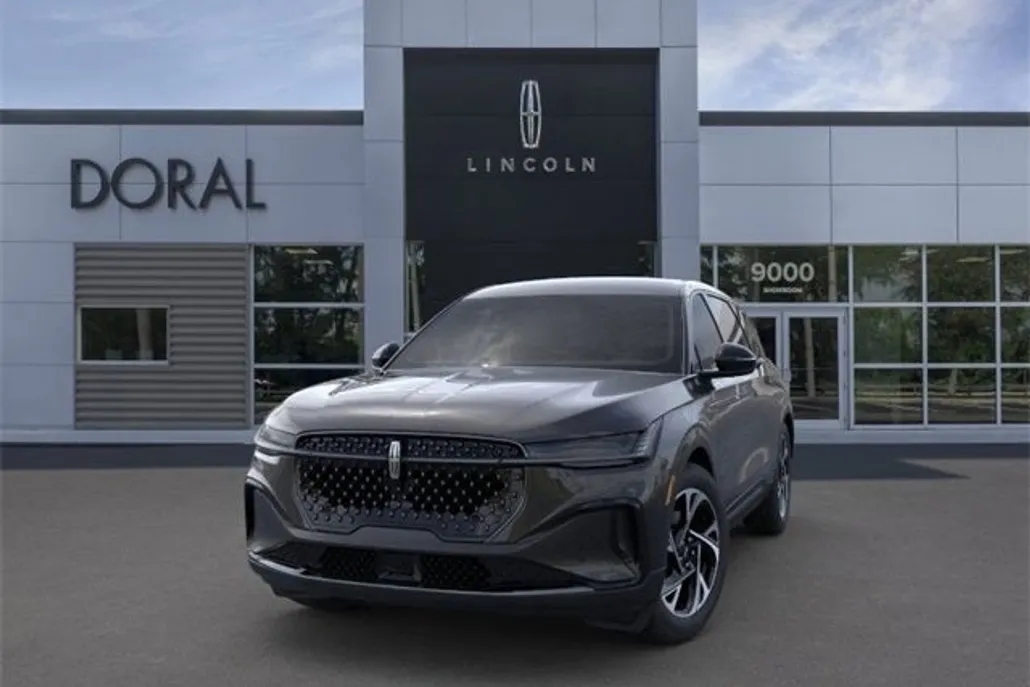 2025 Lincoln Nautilus Premiere photo 1