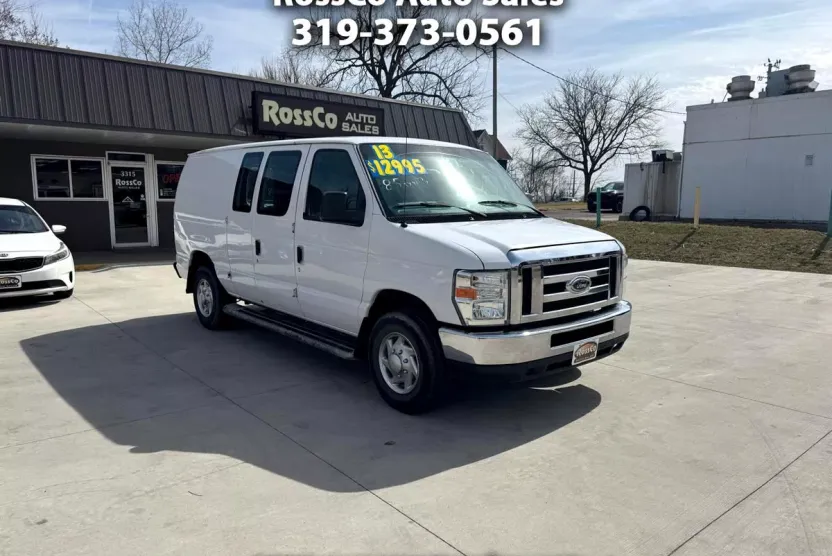 2013 Ford E-250 photo 1