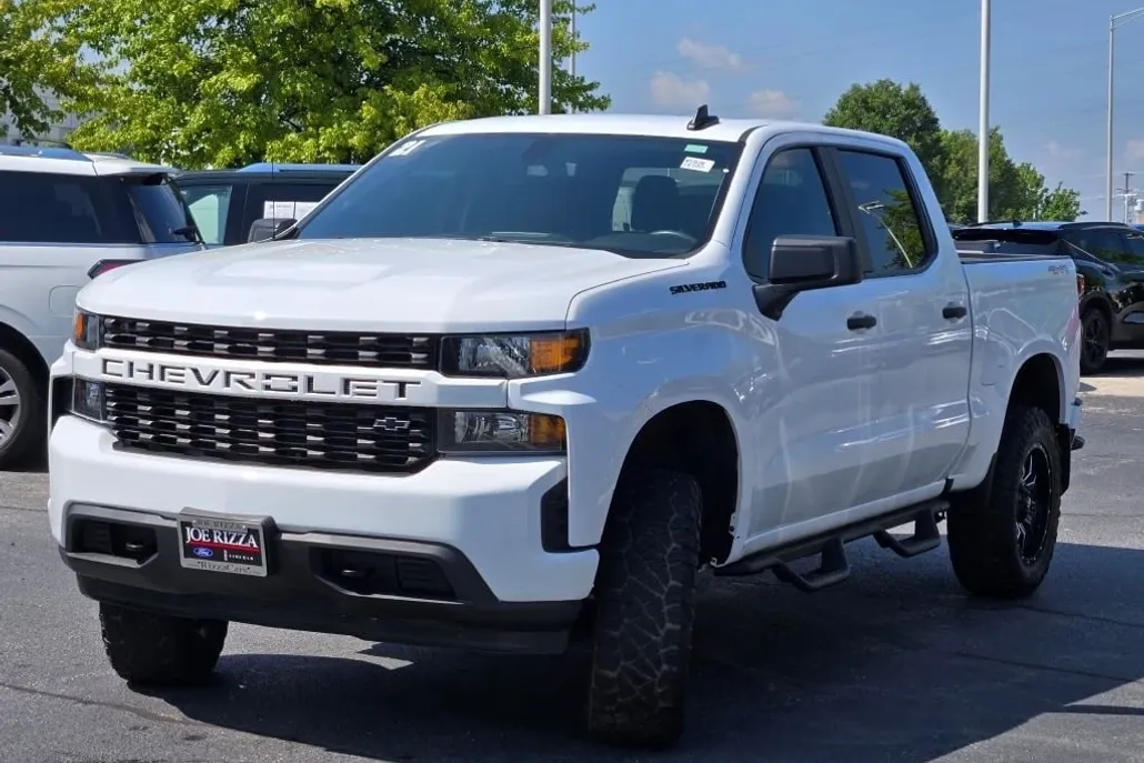 2021 Chevrolet Silverado 1500 Custom photo 1