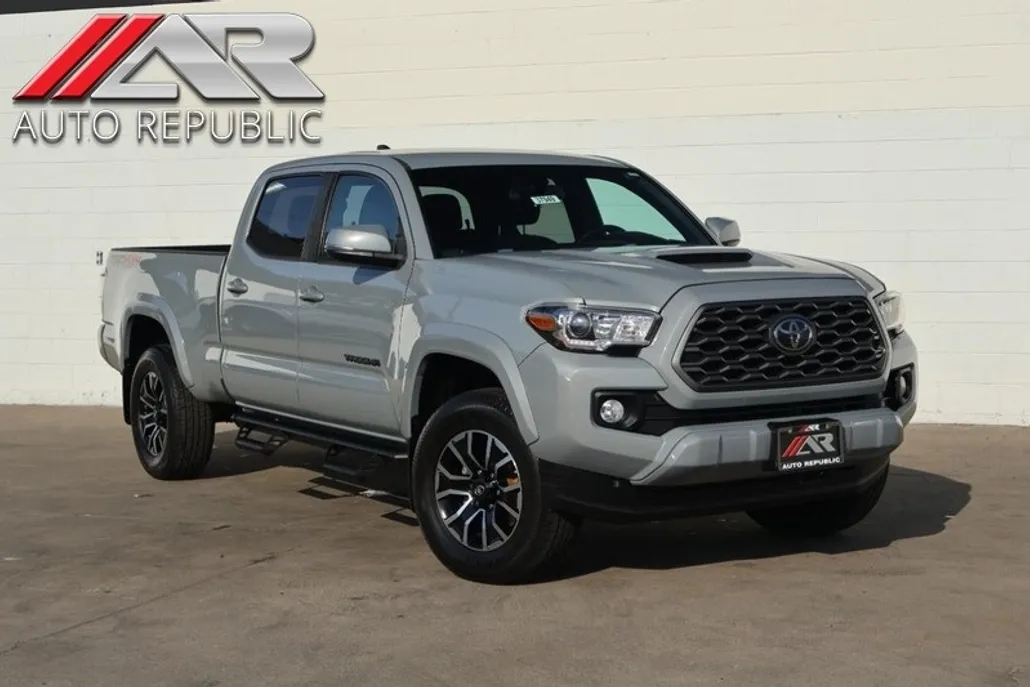 2020 Toyota Tacoma TRD Sport Long Bed photo 1