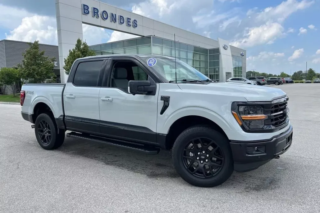 2024 Ford F-150 XLT photo 1