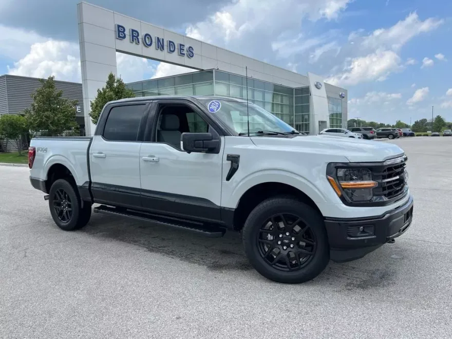 2024 Ford F-150 XLT photo 1