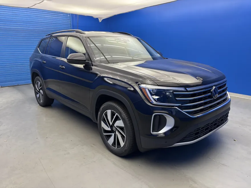 2026 Volkswagen Atlas SE Technology photo 1