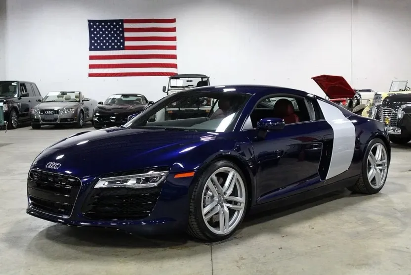 2014 Audi R8 V8 photo 1