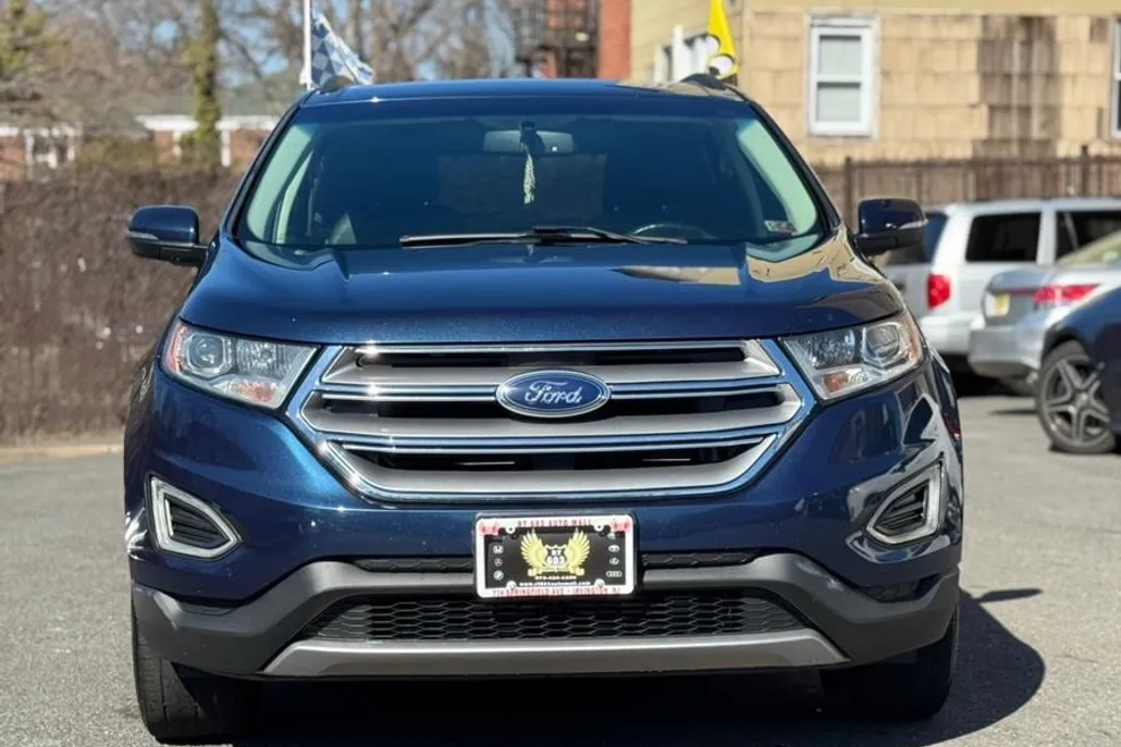 2017 Ford Edge SEL photo 1