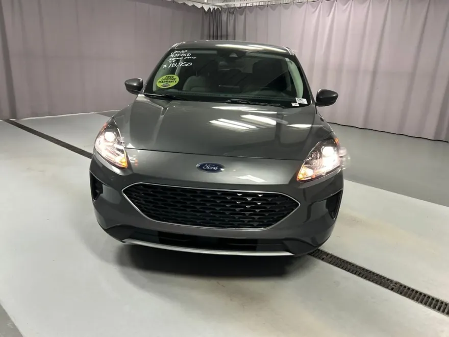 2022 Ford Escape SE photo 1