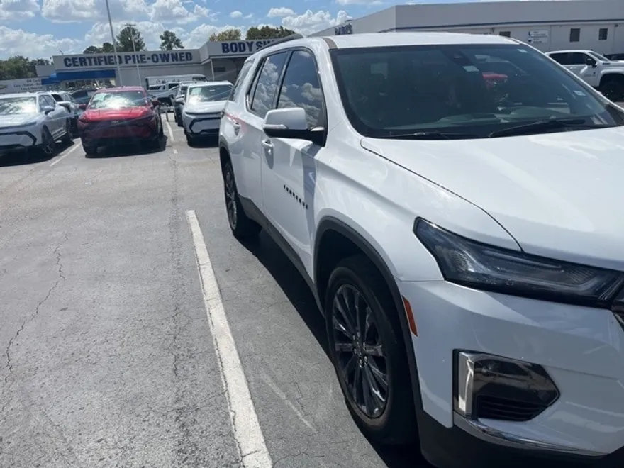 2023 Chevrolet Traverse RS photo 1