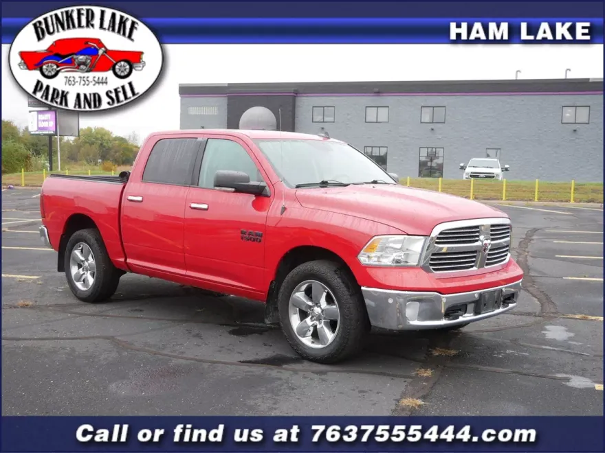 2016 Ram 1500 SLT photo 1