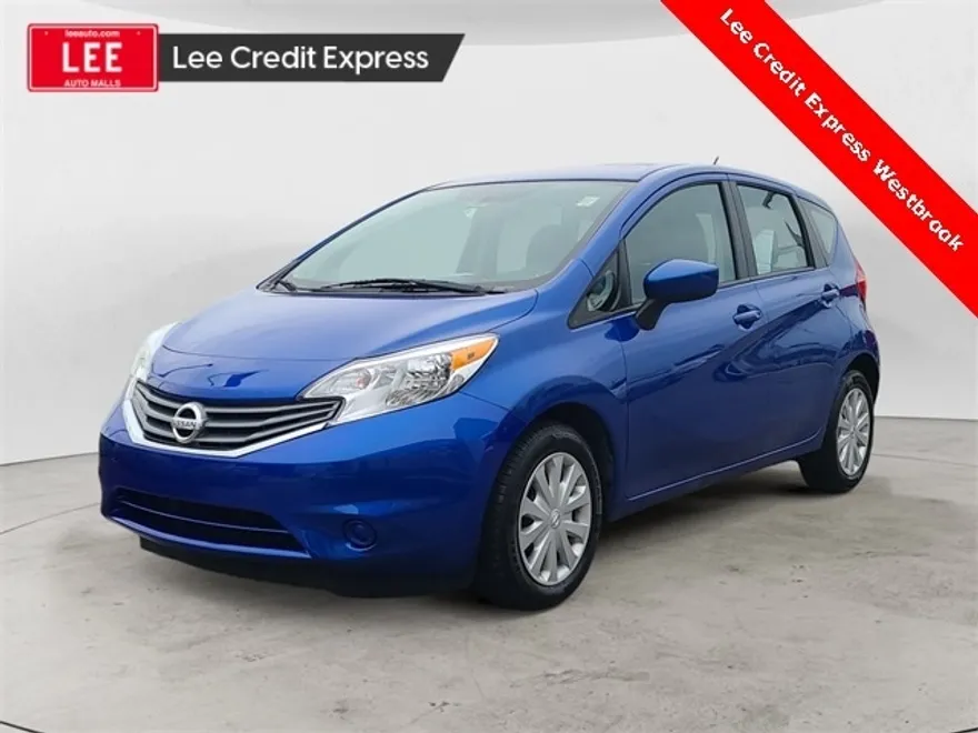 2016 Nissan Versa Note SV photo 1