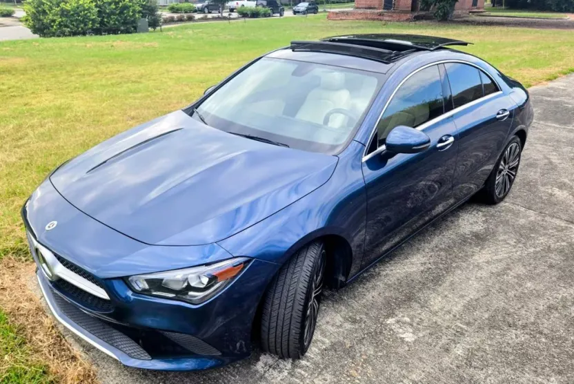 2021 Mercedes Benz CLA 250 4MATIC photo 1