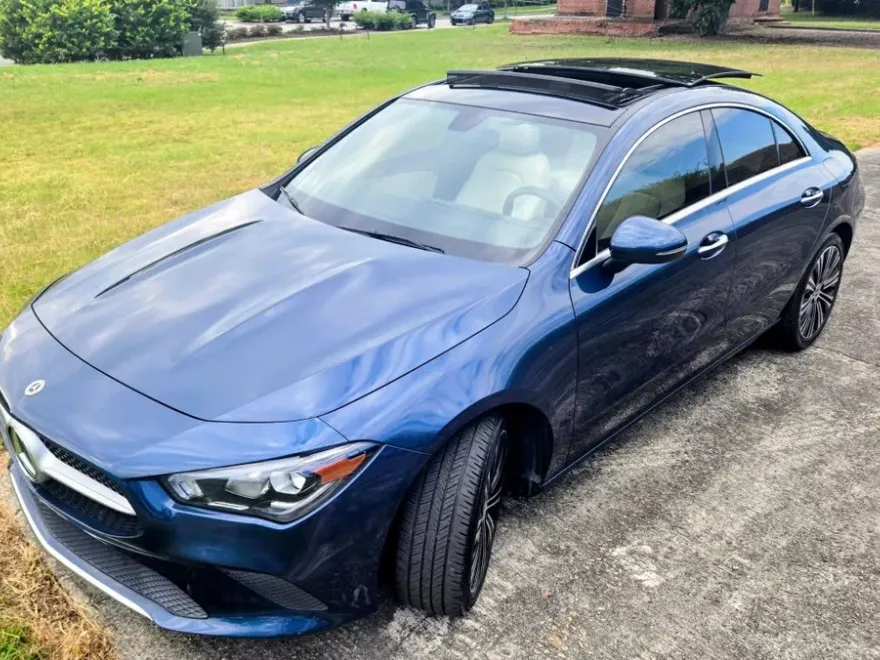 2021 Mercedes Benz CLA 250 4MATIC photo 1