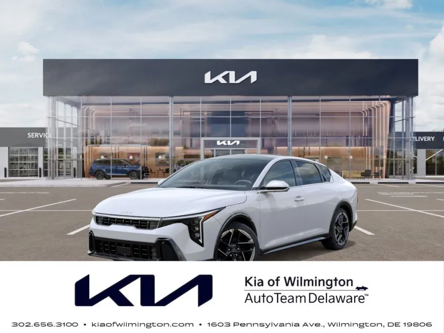 2025 Kia K4 GT-Line photo 1