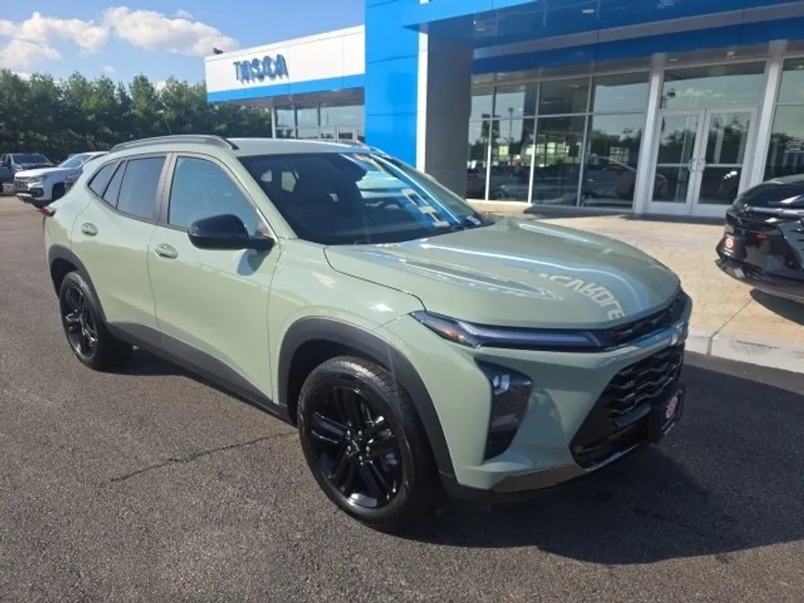 2025 Chevrolet Trax ACTIV photo 1