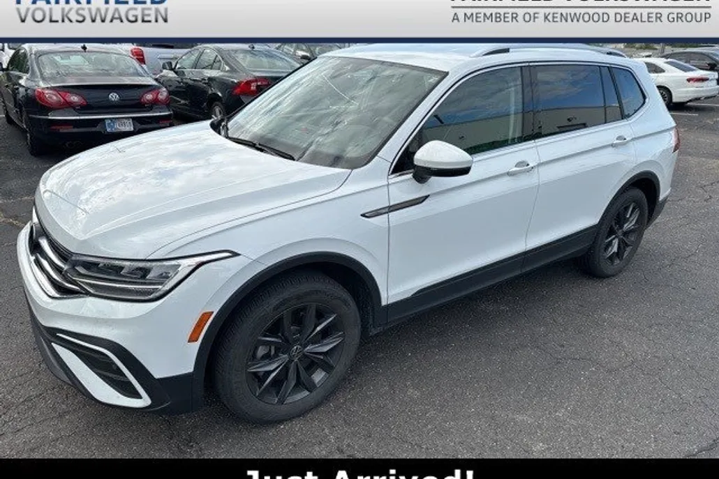 2022 Volkswagen Tiguan SE photo 1
