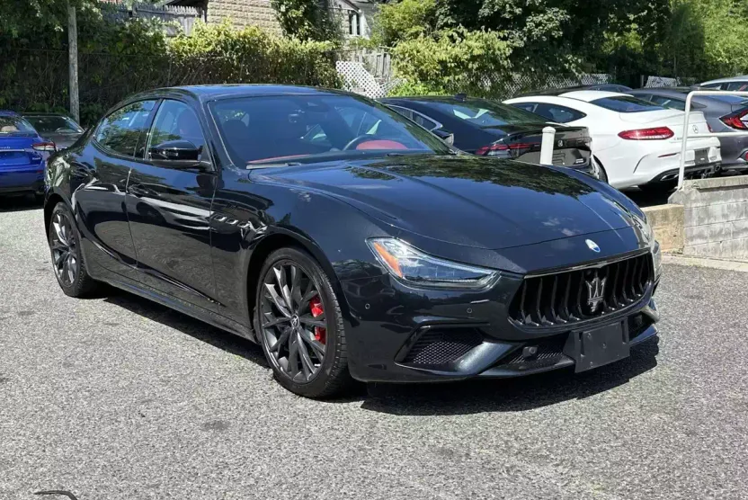 2022 Maserati Ghibli Modena Q4 photo 1