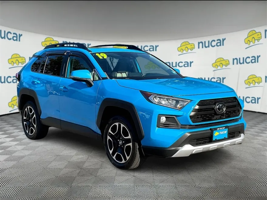 2019 Toyota RAV4 Adventure photo 1