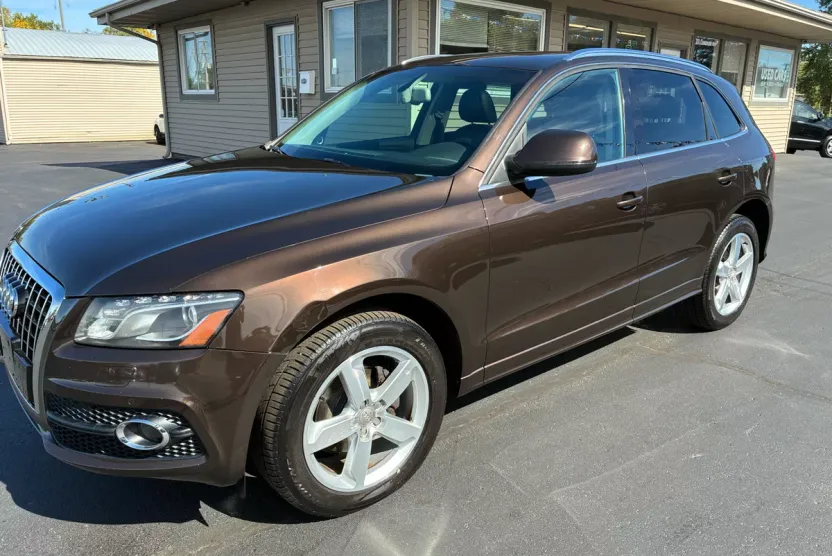 2011 Audi Q5 3.2 Premium photo 1