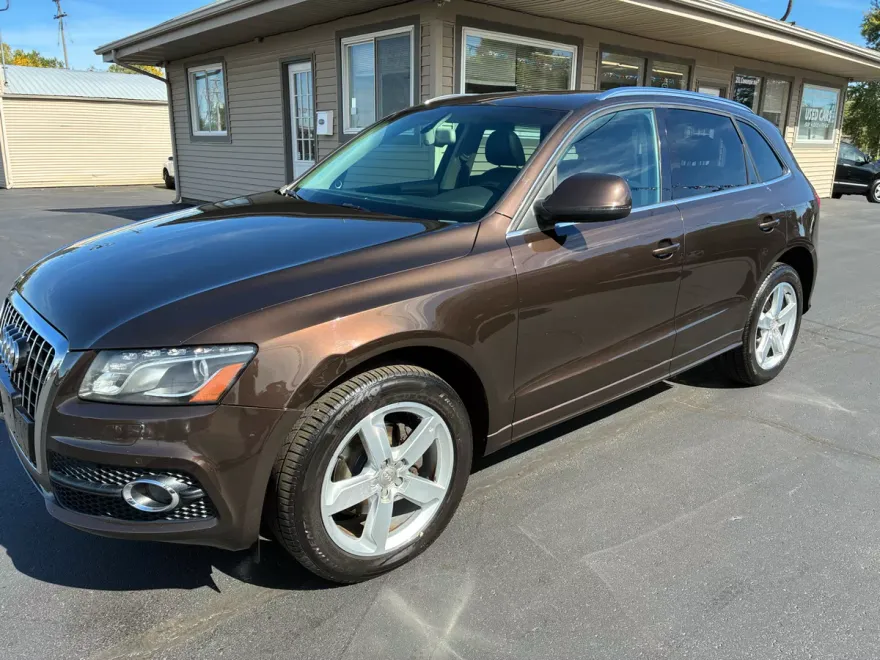 2011 Audi Q5 3.2 Premium photo 1
