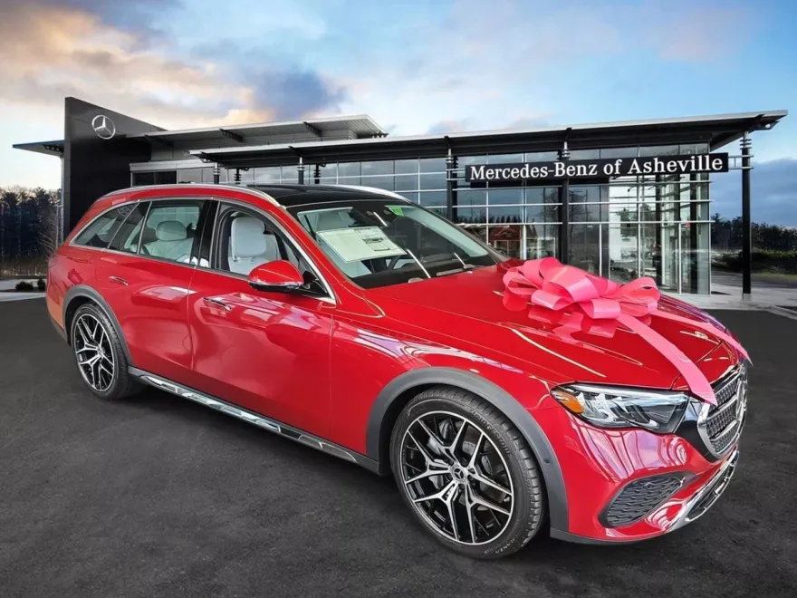2026 Mercedes Benz E 450 4MATIC All-Terrain photo 1