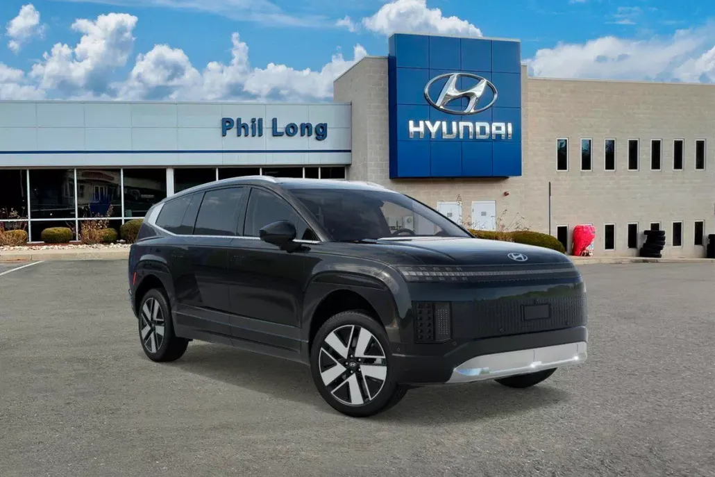 2026 Hyundai Ioniq SEL photo 1