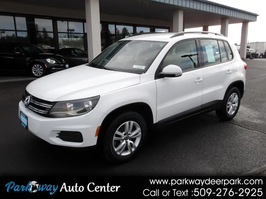 2017 Volkswagen Tiguan SE photo 1