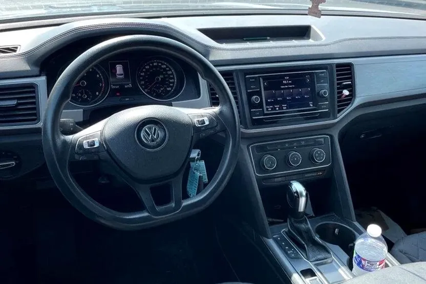 2019 Volkswagen Atlas S photo 1