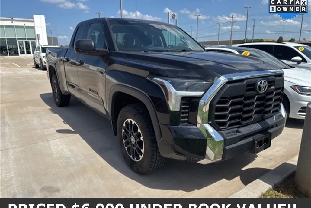2023 Toyota Tundra SR5 photo 1
