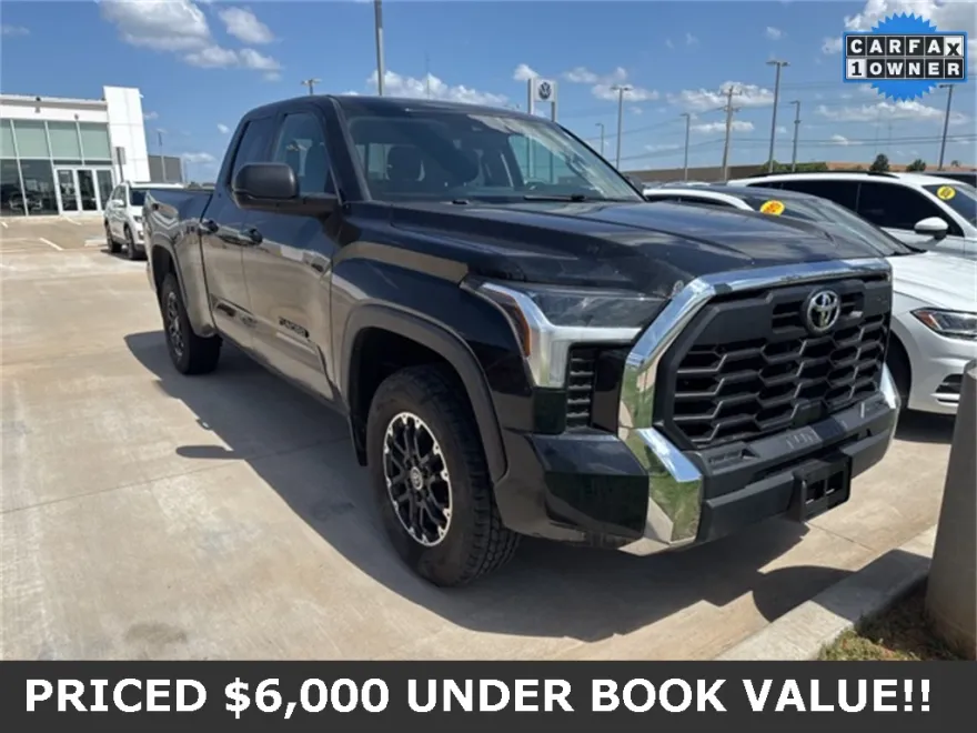 2023 Toyota Tundra SR5 photo 1
