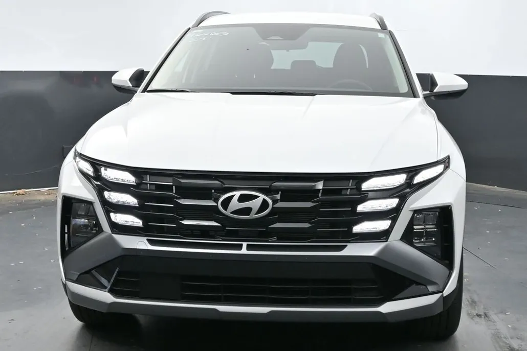 2025 Hyundai Tucson SEL Sport photo 1