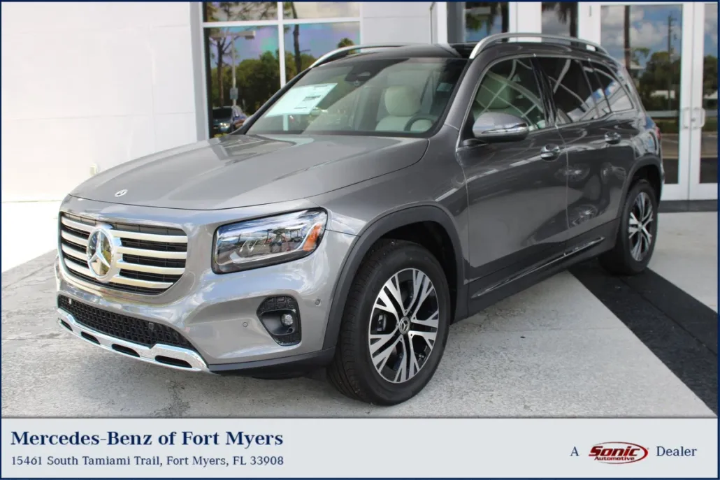 2026 Mercedes Benz GLB 250 photo 1