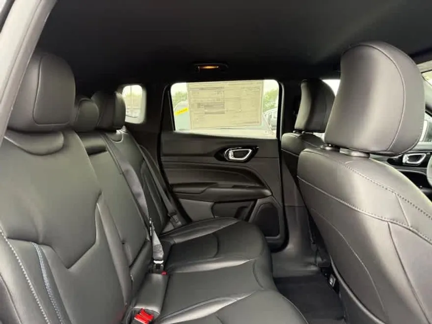 2026 Jeep Compass Limited Altitude photo 1