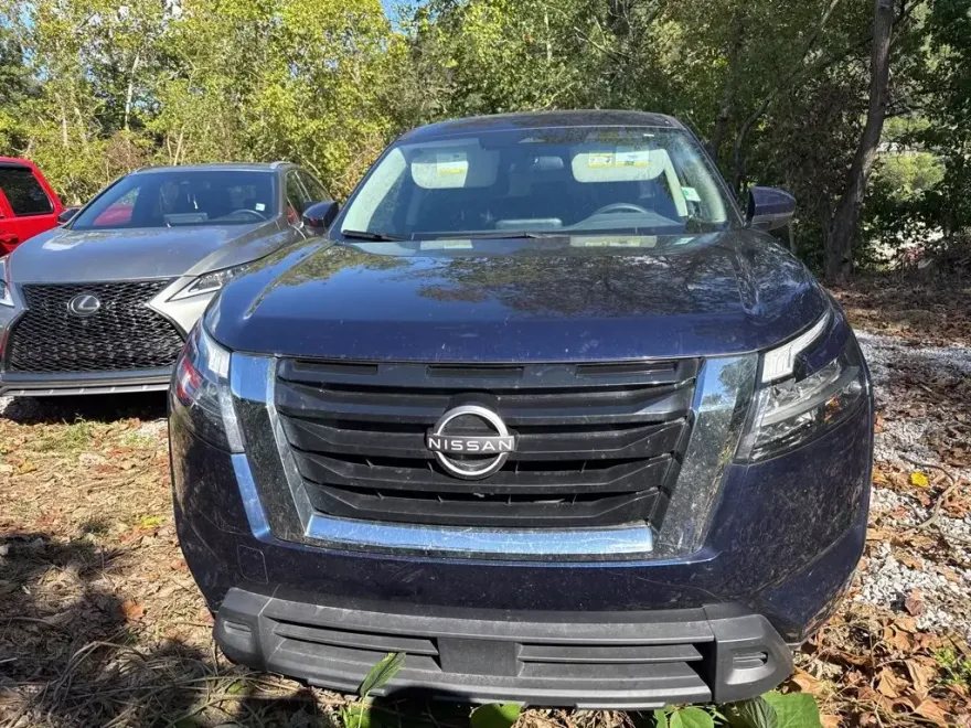 2022 Nissan Pathfinder S photo 1