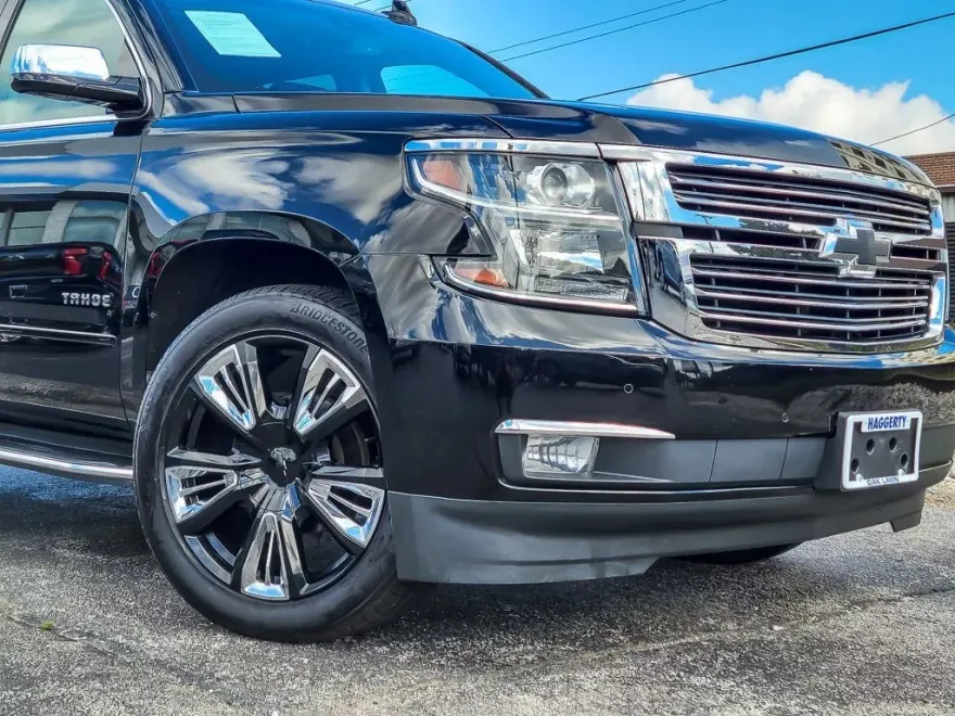 2020 Chevrolet Tahoe Premier photo 1