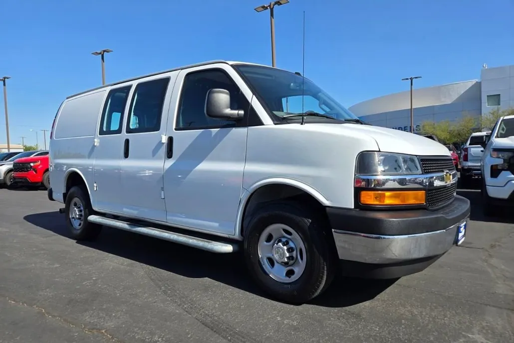 2023 Chevrolet Express Cargo Van 2500 photo 1