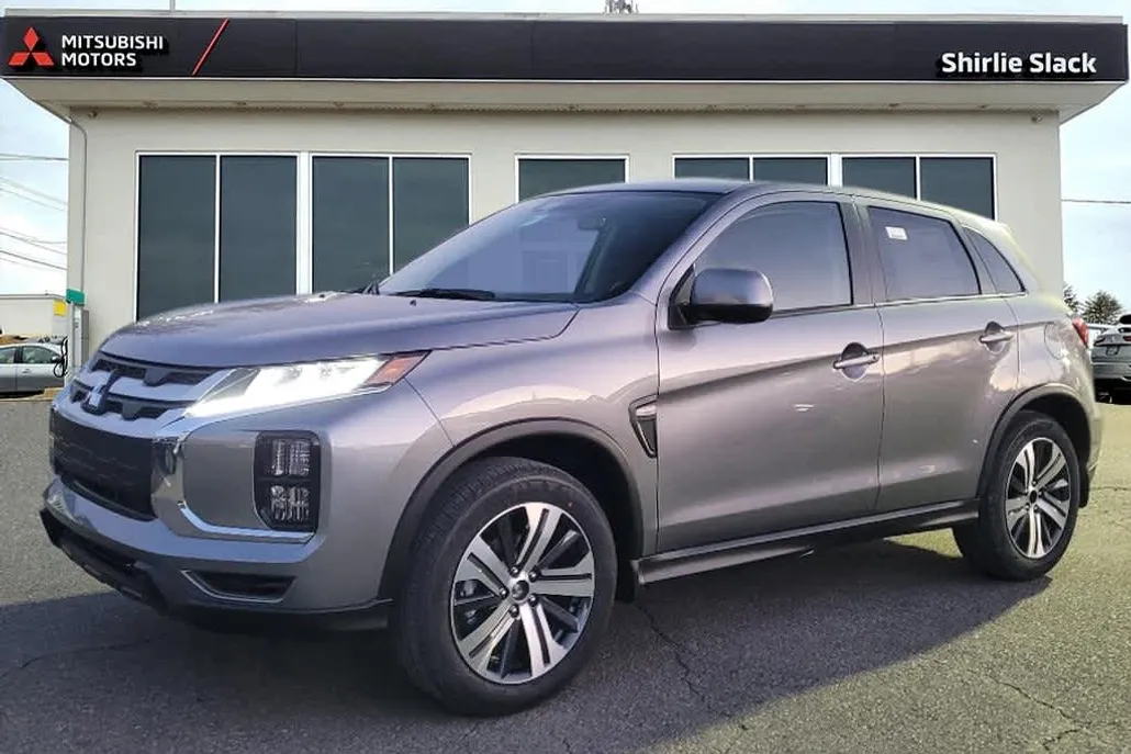 2024 Mitsubishi Outlander Sport ES photo 1