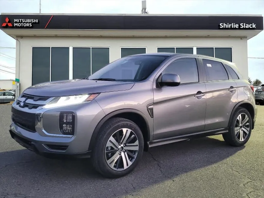 2024 Mitsubishi Outlander Sport ES photo 1