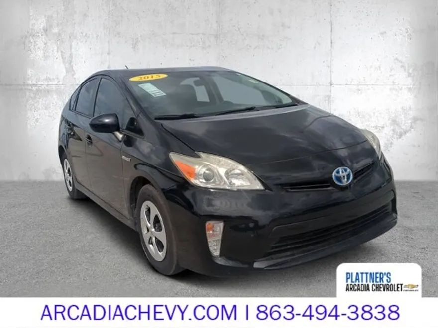 2015 Toyota Prius Four photo 1