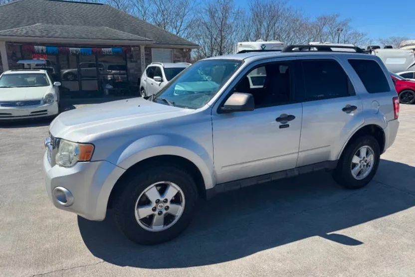 2012 Ford Escape XLT photo 1
